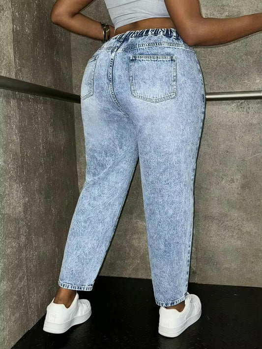 005 | Light Wash High-Waisted Mom Jeans | Size 4XL